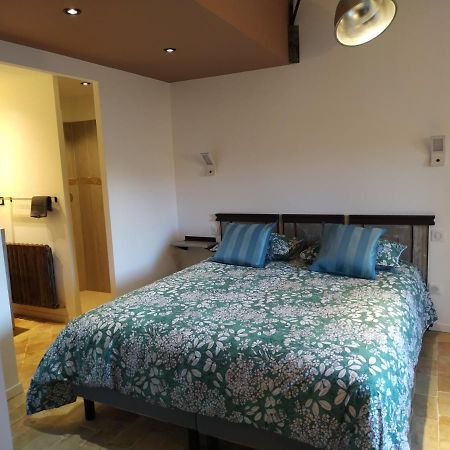 Maison D'Hotes Du Grand Chene Valensole Luaran gambar